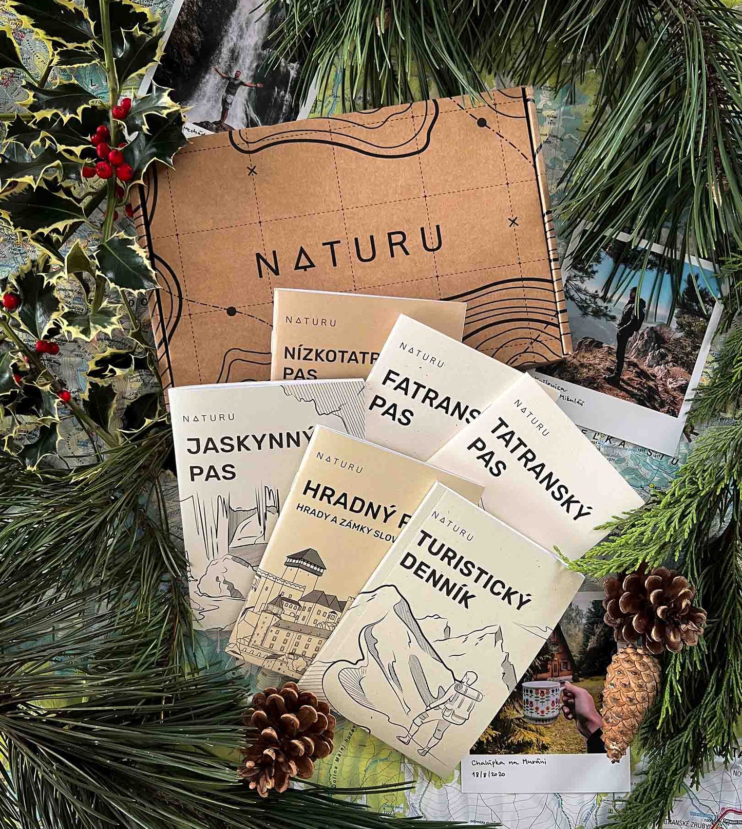 Set turistických pasov